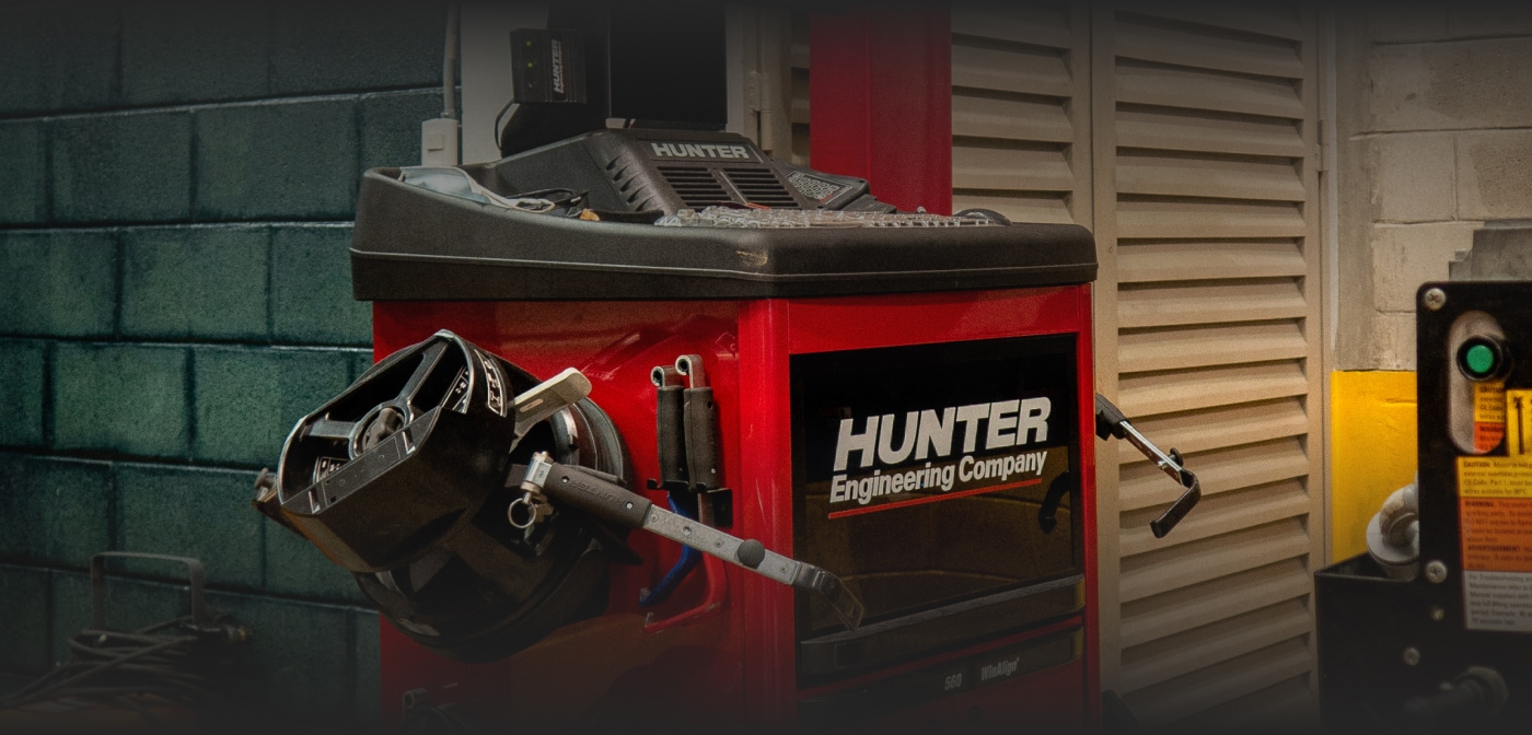 close up photo of a hunter elite tire machine